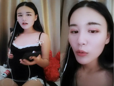 月底歐尼醬主播看著A片自己也開始大放福利